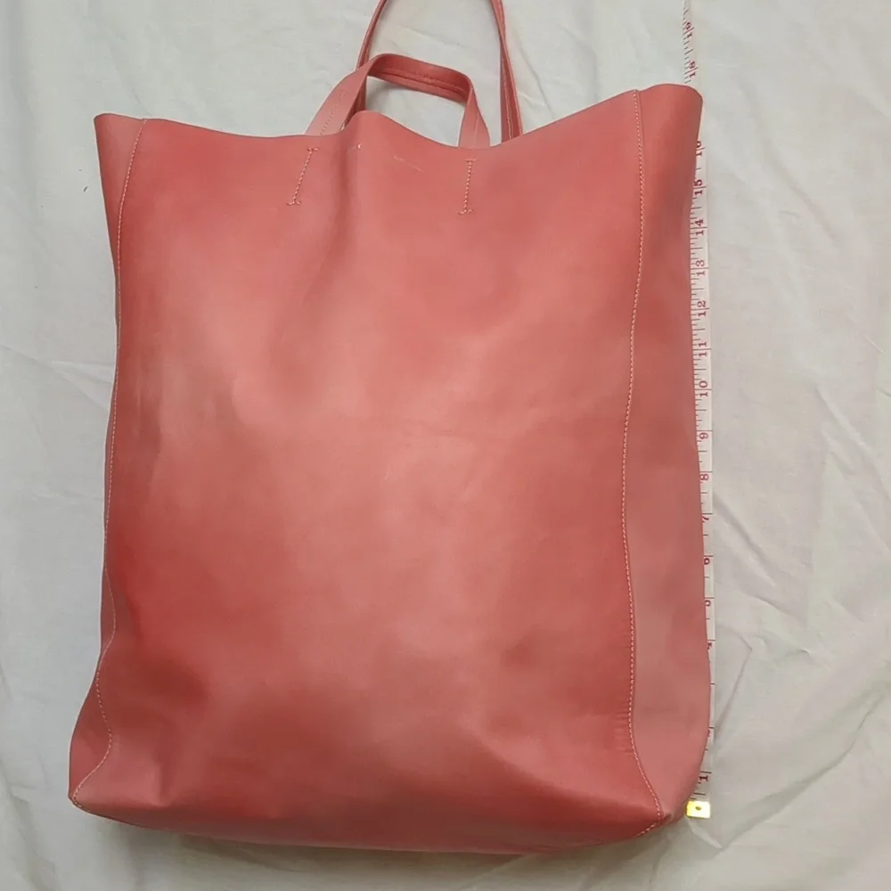Celine Vertical Cabas Pink Lambskin - EUC